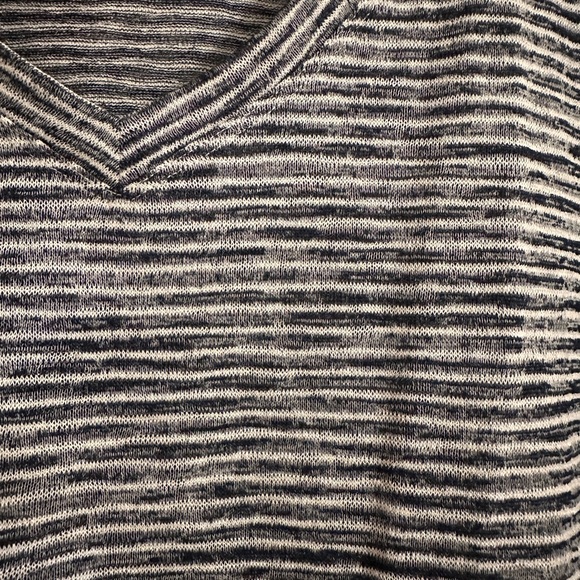 Athleta - Tee in Navy & White - Picture 4 of 4